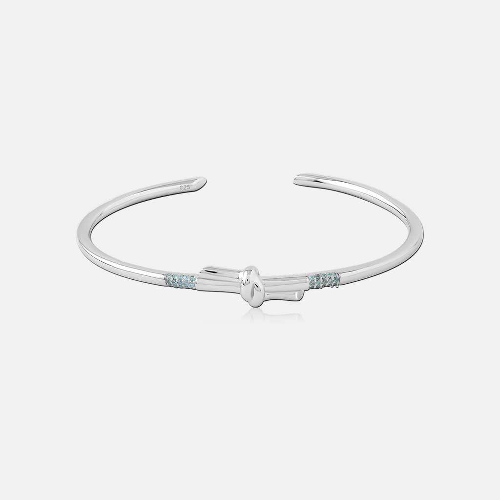 SAIJAI Knot Cuff